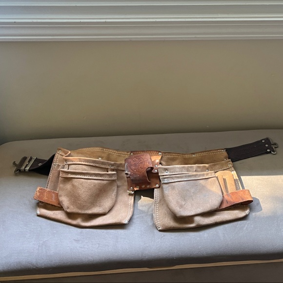 Klein Tool Leather/Tan Belt Bag with Leather Details - Picture 1 of 9